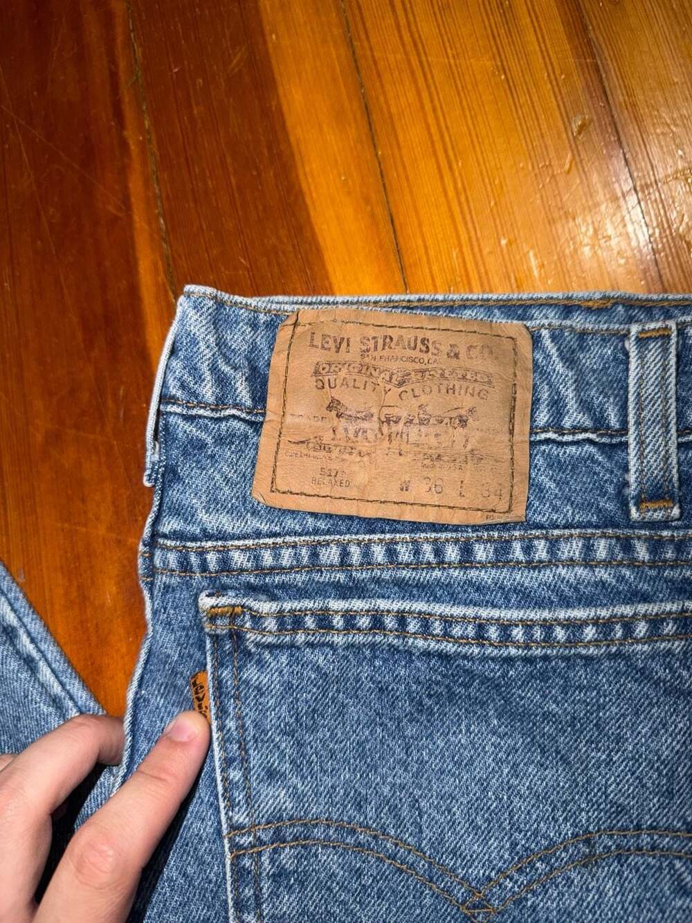 Vintage Levi's 517 Relaxed Fit Orange Tab Jeans 34x31 (tagged 36x34)